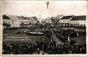 1940 Gyergyószentmiklós, Gheorgheni; Honvédeink bevonulása, országzászló avatás. "Magyarország feltámadott! Éljen Horthy Miklós! / entry of the Hungarian troops, inauguration of the Hungarian flag. photo (fa)