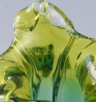 Chribska színátmenetes üvegváza, terv.: Josef Hospodka. Jelzés nélkül, kis kopással, m: 18,5 cm