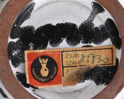 Gorka Lívia (1925 - 2011): Váza. Jelzett, kis kopással, m: 17 cm