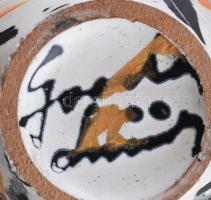 Gorka Lívia (1925 - 2011): Váza. Jelzett, kis kopással, pattogzással, m: 18 cm