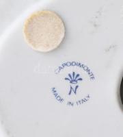 Capodimonte porcelán őz, Swarovski kristállyal díszített, címkével jelzett, hibátlan, 12x10 cm