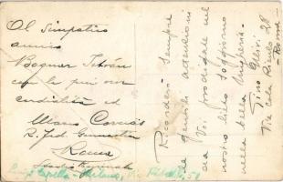 1939 Kolozsvár, Cluj; Olasz és magyar tornászok csoportképe a Mátyás király szobor előtt / Italian a...