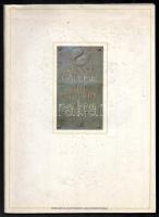 Menyhárt László: Rézkarcoló Művészek Alkotóközössége 1950-1987. (Kiállítási katalógus). Bp., 1987, Rézkarcoló Művészek Alkotóközössége. Benne Barcsay Jenő, Borsos Miklós, Gross Arnold, Gyulai Líviusz, Kass János, Korga György, László Gyula, Mácsai István, Melocco Miklós, Reich Károly, Rékassy Csaba, Szabó Vladimir, Szalay Lajos, Szász Endre, Würtz Ádám és más művészek. Gazdag képanyaggal illusztrálva. Magyar, német és angol nyelven. Kiadói papírkötés, kiadói papír védőborítóban, foltos borítóval.