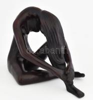 Pihenő akt. Műgyanta, jelzés nélkül m: 18 cm