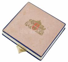 Beck Ötvös Fülöp (1873-1945) 1930. "Buda Pest / Isten hozott" kétoldalas bronz plakett, er...