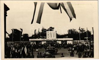 1948 Budapest XIV. Nemzetközi Vásár a Centenárium évében, BNV a Nép ipara a Nép ereje, autók