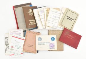 Vegyes igazolvány tétel (Munkakönyv, Nyomdaipari Dolgozók Szakszervezete, Sportegyesületi Tagsági Könyv, Természetjáró igazolvány, stb.)