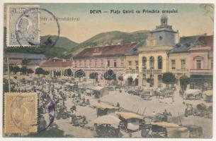 1924 Déva, Fő tér a városházával, Lobstein Vilmos, Komáromy Kálmán üzlete, piac. Laufer Vilmos kiadása / Piata Unirii cu Primaria orasului / main square, town hall, shops, market (EK)