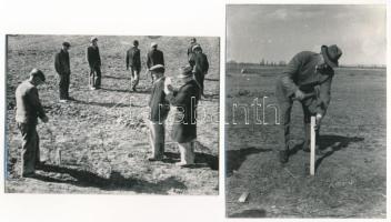 1945 Budapest IV. Újpest, földosztás - 5 db fekete-fehér 12 x 9 cm fotó