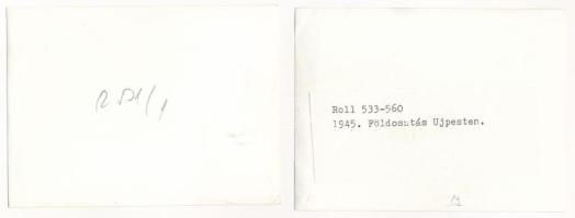 1945 Budapest IV. Újpest, földosztás - 5 db fekete-fehér 12 x 9 cm fotó