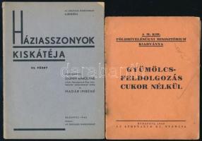 Háziasszonyok kiskátéja III. füzet. Szerk.: Stumpf Károlyné és Madár Imréné. Bp., 1940, Országos Iparegyesület, 48 p. Kiadói tűzött papírkötés, minimálisan sérült borítóval. + Gyümölcsfeldolgozás cukor nélkül. A M. Kir. Földmívelésügyi Minisztérium kiadványa. Bp., 1940, Athenaeum-ny., 15+(1) p. Kiadói tűzött papírkötés, kisebb sérülésekkel, ázásnyomokkal.