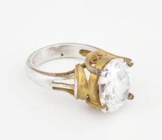 Ezüst(Ag) gyűrű kővel, jelzett, méret: 48, bruttó: 5,5 g