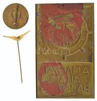 3db-os jelvény és plakett tétel, közte Madarassy Walter (1909-1994) 1938. "XXXIV. Nemzetközi Eu...