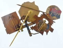 5db-os szocialista jelvénytétel + 1978. "Forradalmi Ifjúsági Napok 1848-1978" kitűzőt ábrá...