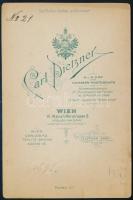 cca 1900-1910 Czullik Betti a Liechtenstein hercegi kertek igazgatója lányának fotója, keményhátú fo...