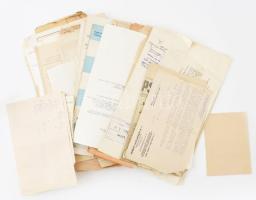 Vegyes papírrégiség, irat tétel, közte érdekes darabokkal