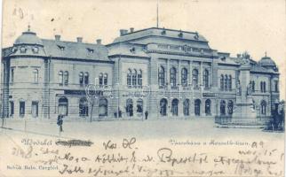 1899 Cegléd városháza a Kossuth téren Fodor Ármin boltjával és a Fogyasztási és Italadó Hivatallal (EB)