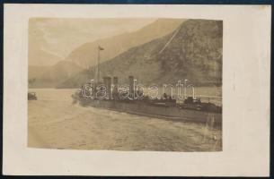 1915 Az S.M.S. Warasdiner osztrák-magyar romboló menetben Cattaronál Fotólap. / Black-and-white photo postcard of S.M.S. Warasdiner sailing in Cattaro. Full portside view. Another destroyer is partially visible just ahead of S.M.S. Warasdiner.