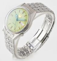 Seiko automata férfi karóra, naptár funkcióval, fluoreszkáló számlappal. Működő, jó állapotban fém s...