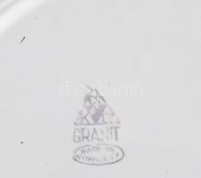 Gránit fali dísztányér, alföldi jelenettel díszítve (gulyások szürkemarhákkal). Kézzel festett, jelz...