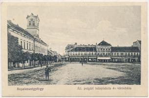 Sepsiszentgyörgy, Sfantu Gheorghe; Állami polgári leányiskola és városháza, Bikfalvi István üzlete. Benkő Mór kiadása / girl school, town hall, shop (EK)