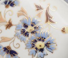 Zsolnay búzavirág mintás bonbonier. Jelzett, kézzel festett, 10x10 cm