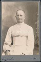 cca 1910 Csorna, Kiss József fényképész műtermében készült, keményhátú vintage fotó, felirata szerint Pákor Adorjánt ábrázolja, 16,2x10,5 cm