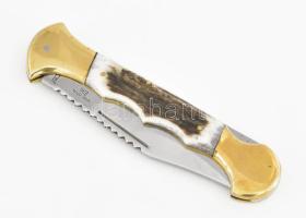 Nagy István Érd, egyedi készítésű, jelzett rugós bicska. Agancs, réz. Nyitva 25,5 cm. Kiváló állapot...