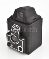 - 
cca 1950 Altissa Box fényképezőgép, Altissar Periskop 1:8 objektívvel, eredeti bőr tokjában, jó ...