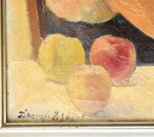 Tihanyi János Lajos (1892-1957): Hölgy almákkal, olaj, vászon, jelzett. Dekoratív fakeretben, 80x60 ...