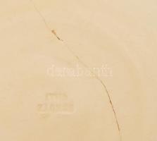 Schütz Cilli nagyméretű fajansz dísztál. Kézzel festett, jelzett, ragasztott, hajszálrepedt d: 38 cm...