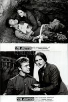 cca 1979 előtti ,,Nincs visszatérés" című szovjet film jelenetei és szereplői, 13 db vintage produkciós filmfotó (vitrinfotó, lobbyfotó) ezüst zselatinos fotópapíron, a használatból eredő (esetleges) kisebb hibákkal, 18x24 cm