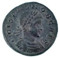 Római Birodalom / Aquileia / Crispus 321. AE Follis (2,98g) T:XF Roman Empire / Aquileia / Crispus 321. AE Follis "IVL CRIS-PVS NOB C / CAESARVM NOSTRORVM - VOT V - dot AQS dot" (2,98g) C:XF RIC VII 87