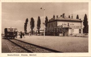 Balatonföldvár Vasútállomás sin-autóbusszal