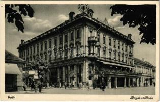 1942 Győr, Hotel Royal szálloda, rendőr (EK)