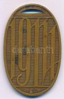 Zutt Richárd (1887-1938) 1914. "Hadsegélyező 1914" bronz emlékérem (53x33mm) T:AU 
Hungar...