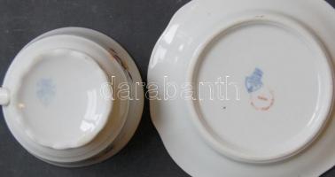 6db Zsolnay jelzéssel ellátott kis virágmintás pohárkészlet alátéttel