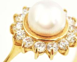 Arany (Au) 14K gyöngyös-köves gyűrű, jelzett, méret: 58, bruttó: 3,5 g