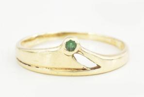 Arany (Au) 14K zöld köves áttört gyűrű, jelzett, méret: 53, bruttó: 1,6 g