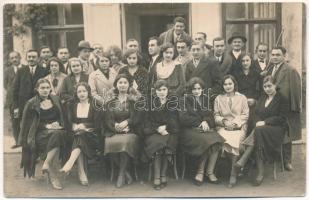 1931 Nagyszentmiklós, Sannicolau Mare; csoportkép / group photo (fa)
