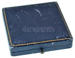 Göröntsér Greff Lajos (1888-1976) 1907. "Magyar Úszó Szövetség" egyoldalas bronz emlékérem...