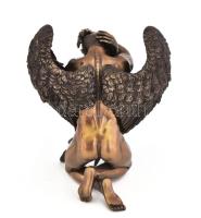 Ámor. műgyanta, jelzés nélkül, kis kopással, m:16,5 cm