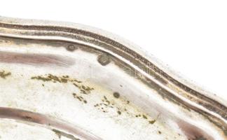 Ezüst(Ag) hullámos peremű tál, jelzett, d: 17,5 cm, nettó: 161 g