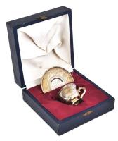 Ezüst(Ag) vietnámi csésze csészealjjal, jelzett, d: 5,5 és 8 cm, díszdobozban, nettó: 90,6 g