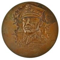 Lengyelország ~1950-1960. "Karol Swierczewski 1897-1947" bronz emlékérem. Szign.: M (69mm)...