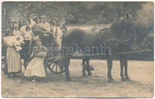 1911 Lugos, Lugoj; erdélyi folklór, lovaskocsi / Transylvanian folklore, horse-drawn carriage. photo (fa)