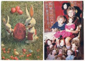 65 db MODERN motívum képeslap: bábok és mesefigurák