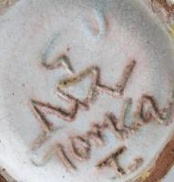 Gorka Géza (1894-1971): Stilizált virágmintás váza. Jelzett, alján lepattanással, m: 16 cm