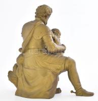 Lovag gyermekével. Antik festett spiáter szobor, eredetileg feltehetően óra szerelék, rögzítőpontokk...