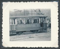 1956 Fotósorozat 13 db fotóval a forradalom napjaiból Budapestről, Vörös csillag leszedése Kálvin té...